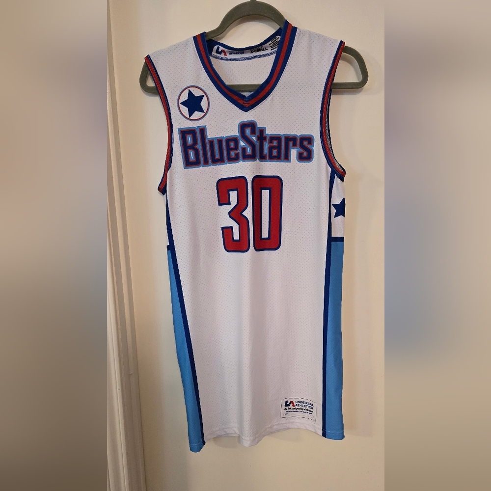 #84 Universal athletic shirt XS